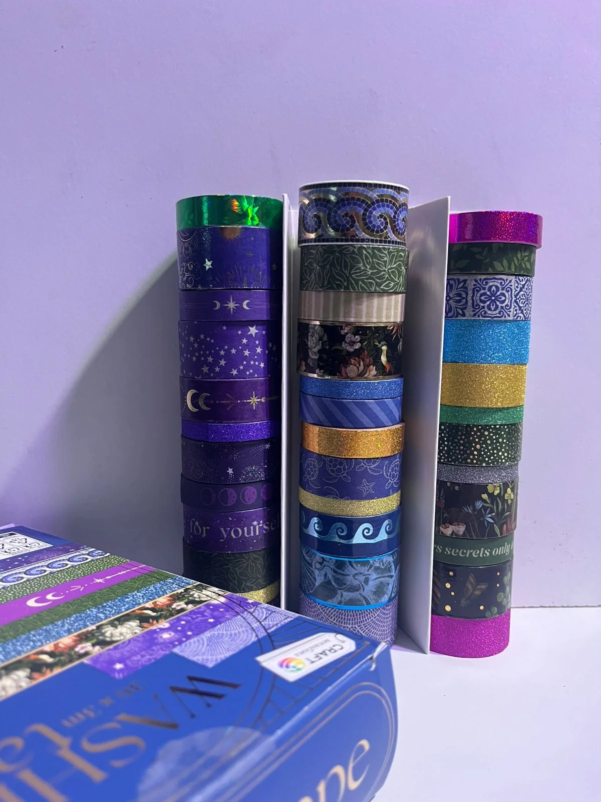 Set Ngjitës Dekorativ – 36 Shirita me Dizajne të Ndryshme për Punime Kreative
