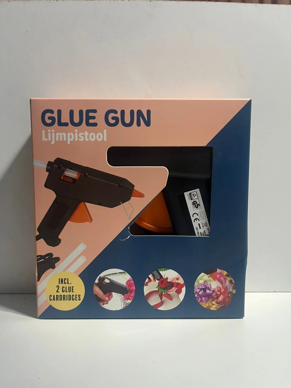 Pistoletë Ngjitëse (Glue Gun) me 2 Shkopinj Silikoni
